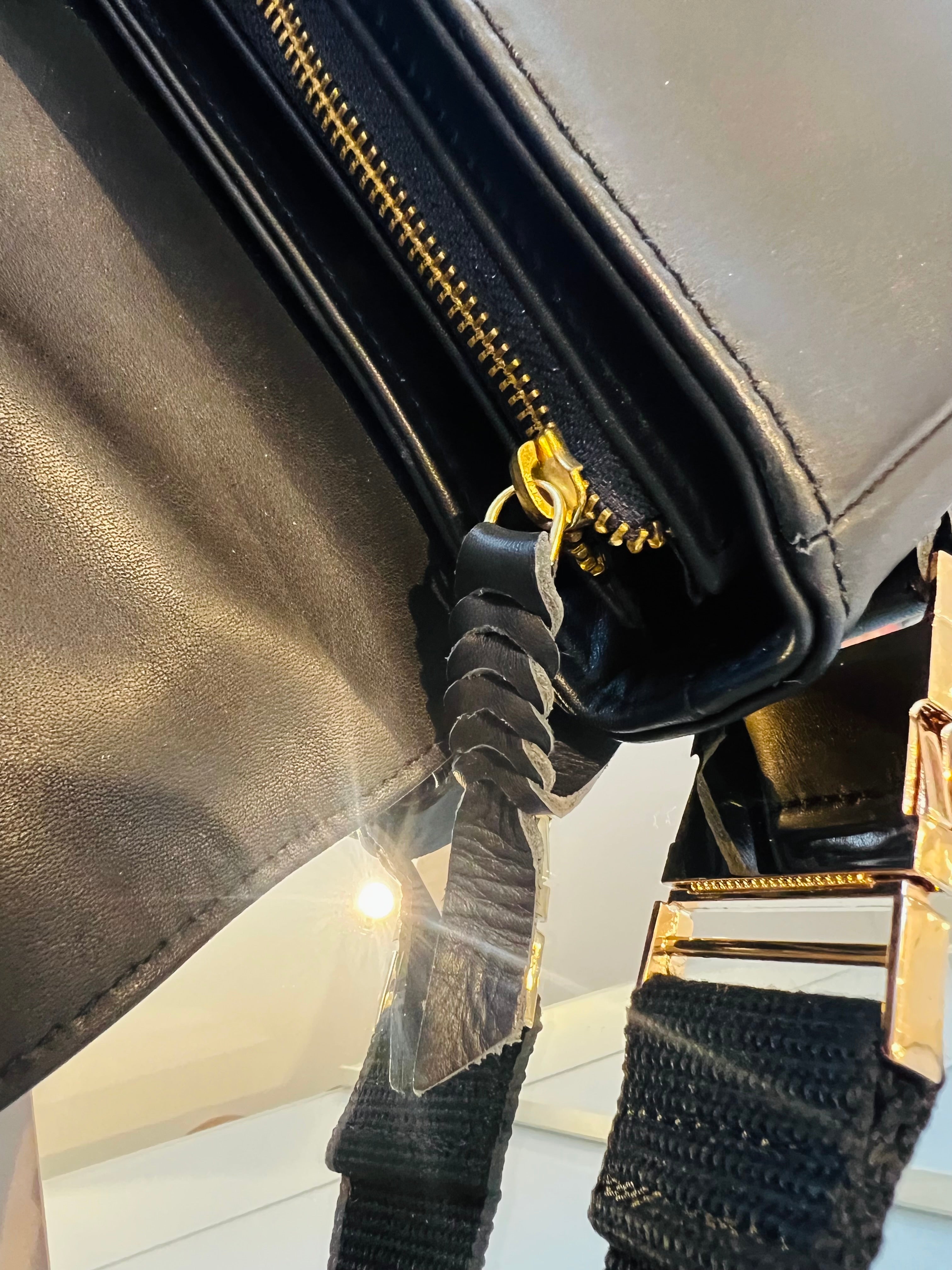 Furcifer Pluss sort- stor modell🖤