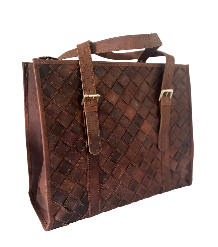 Carpet, Dark caramel med søm på flettingen