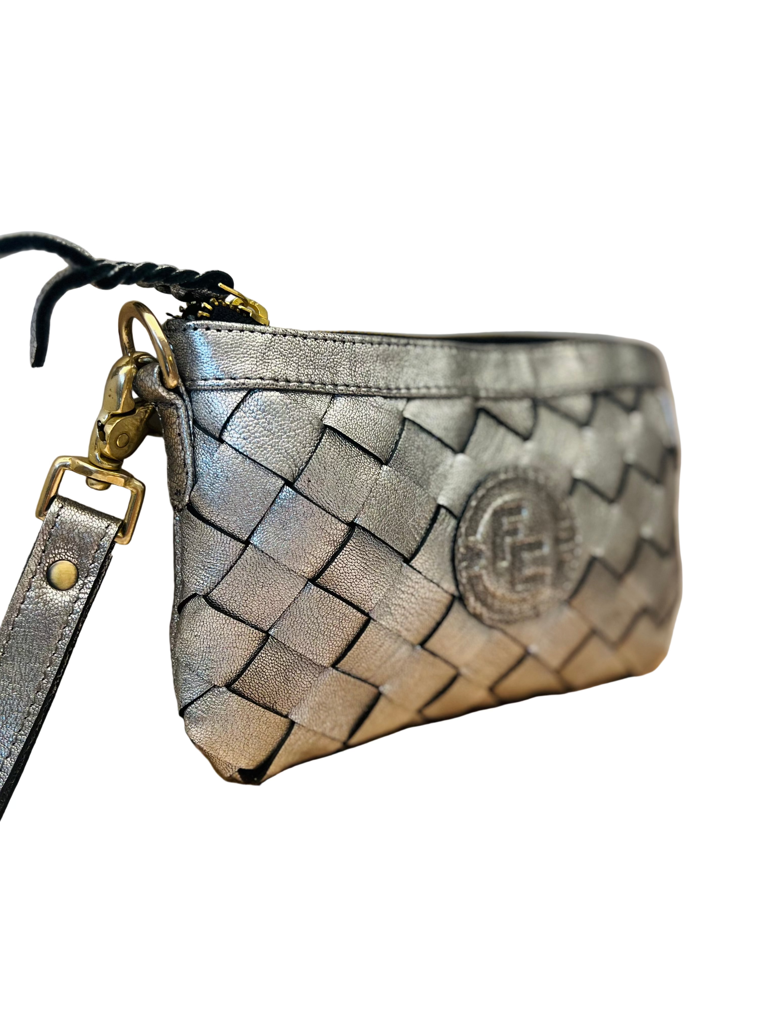 Sølvfarget fletteclutch