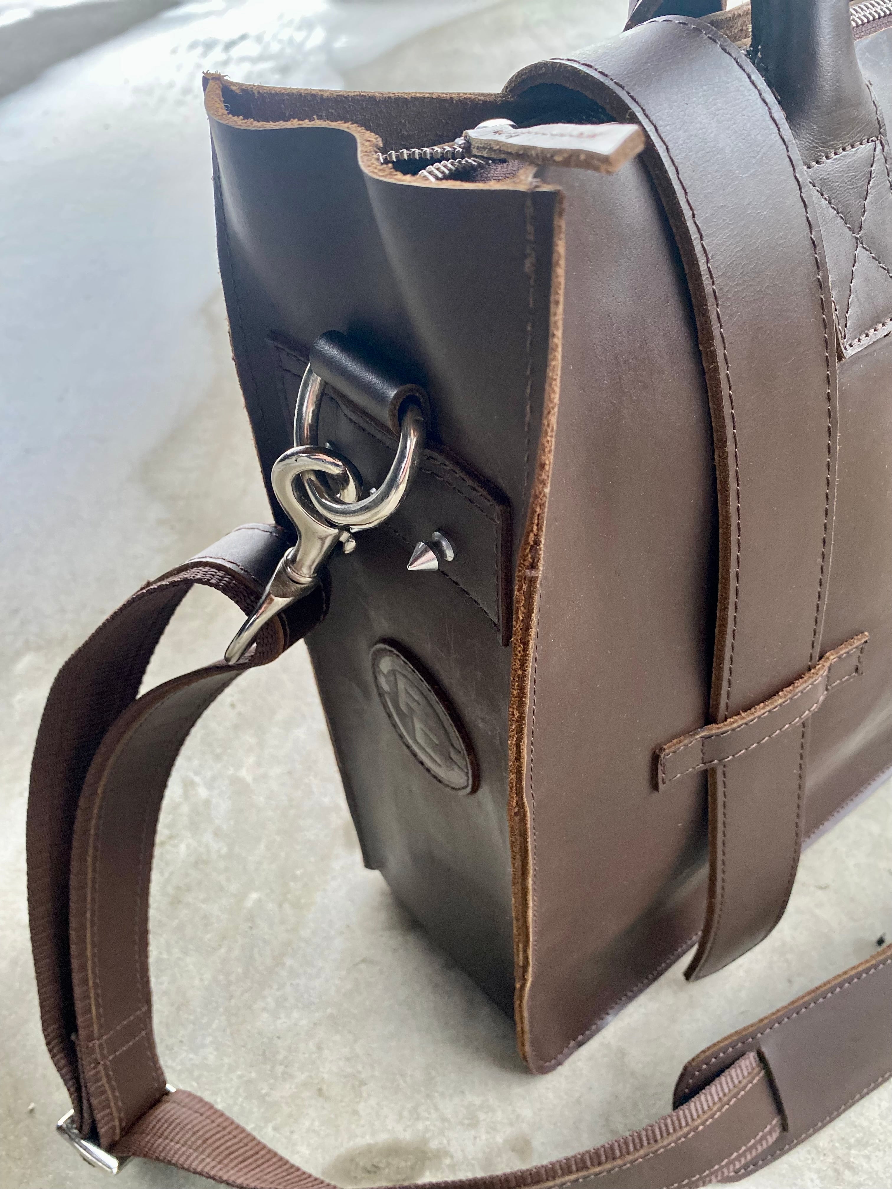 The Brown Artist Bag inkl. Futteral